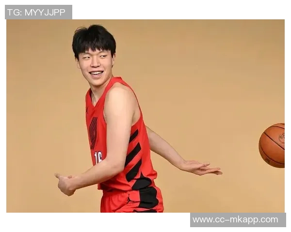 杨瀚森第三节神勇表现五投五中砍下十四分展现全面能力