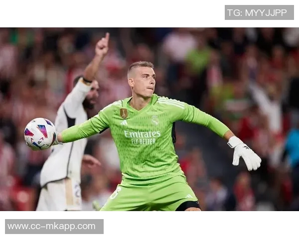 卢宁社媒分享精彩瞬间补时神扑助球队保住胜利梦想未灭