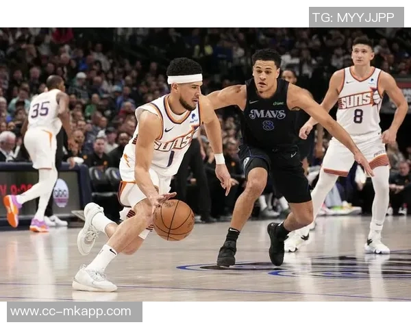 外线火力全开8号秀杰明半场三分命中率高达67贡献12分正负值9