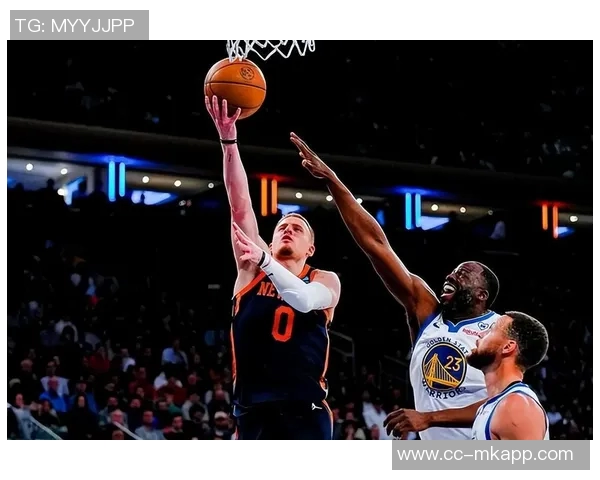 克莱三分火力全开全场9投6中贡献18分助力球队胜利