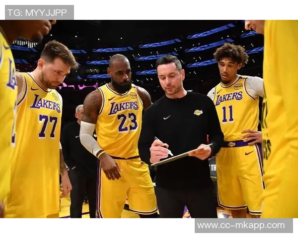 雷迪克应及时喊暂停调整战术雄鹿有字母支撑季后赛前景乐观 雷迪克应及时喊暂停调整战术雄鹿有字母支撑季后赛前景乐观