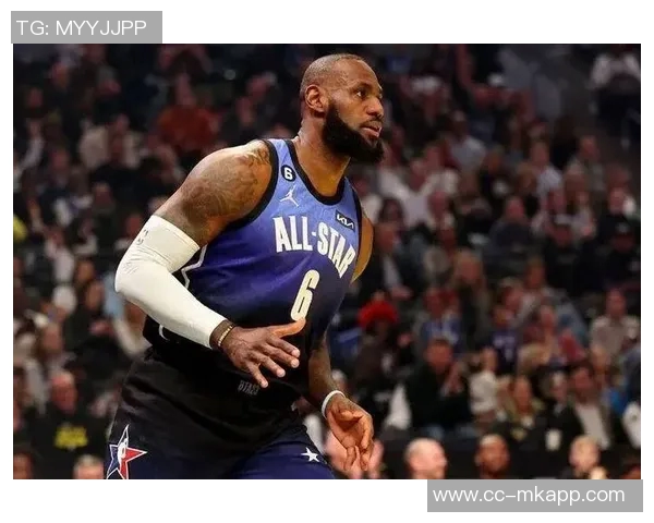 老詹独撑全明星首发阵容近21年首发球员回顾与纪录终结分析 老詹独撑全明星首发阵容近21年首发球员回顾与纪录终结分析